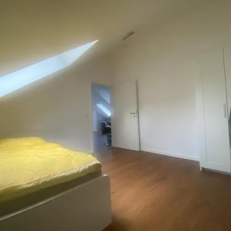 Frankfurt New For 5 Person