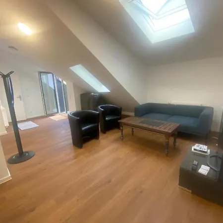 Frankfurt New For 5 Person * Eschborn