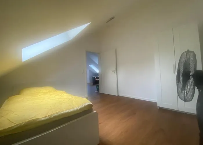 Frankfurt New For 5 Person