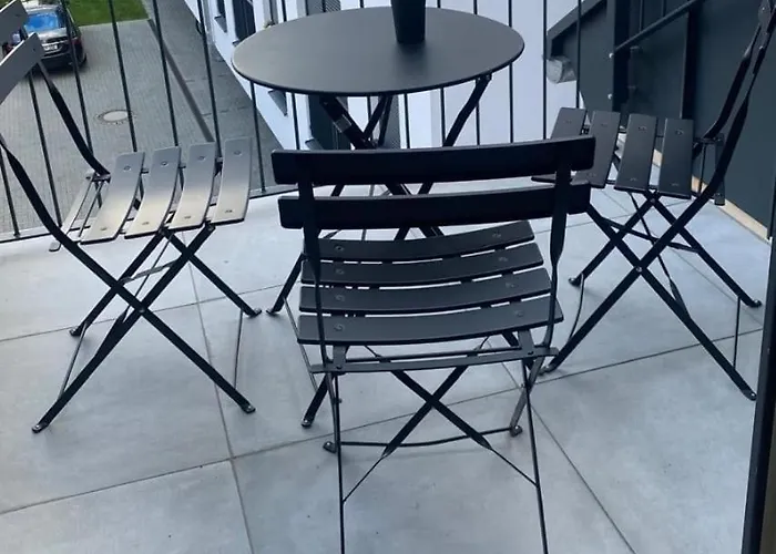 Frankfurt New For 5 Person * Eschborn